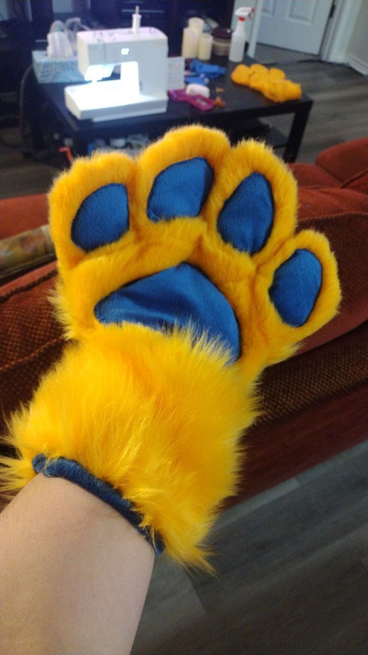 [MTO] Mystery flat style handpaws